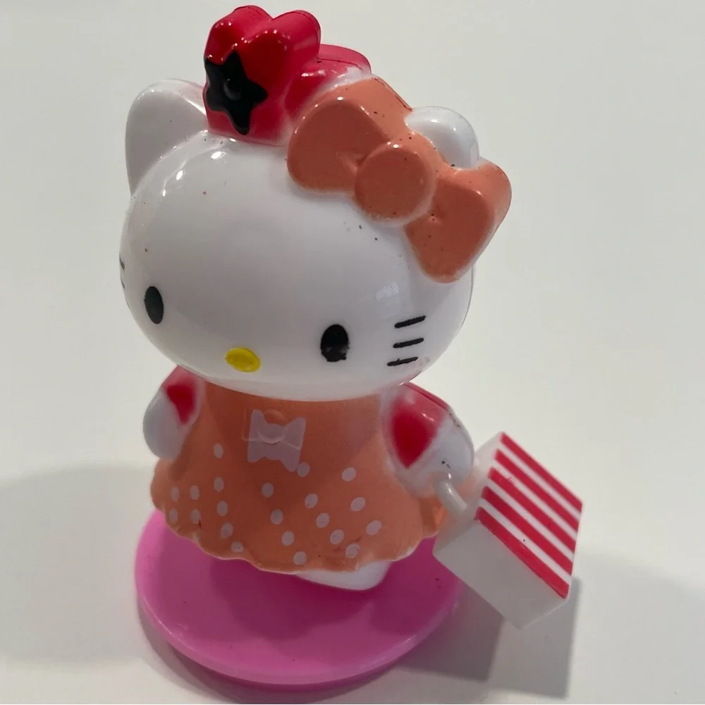 Cute Hello Kitty Mini Plastic Figurines Cake Toppers Set of 5 for women / girls